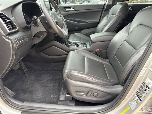 Used 2020 Hyundai Tucson Limited w/ Cargo Package image 17