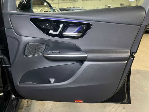 Certified 2025 Mercedes-Benz GLC 300 image 10