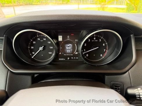 Used 2017 Land Rover Discovery HSE AWD/4WD image 54