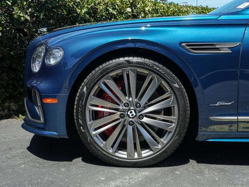 New 2025 Bentley Flying Spur Plug-In Hybrid AWD/4WD image 11