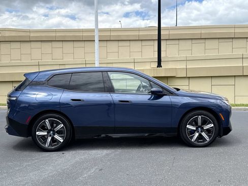 Used 2024 BMW iX xDrive50 w/ Premium Package AWD/4WD image 2