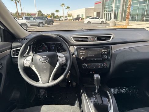 Used 2016 Nissan Rogue S AWD/4WD image 17