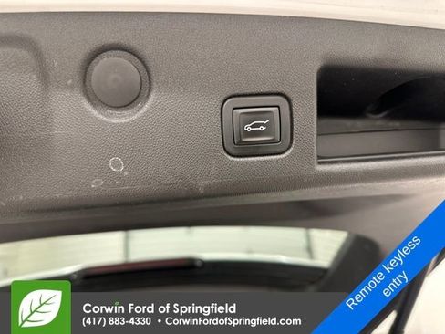 Used 2019 Chevrolet Equinox LT image 17