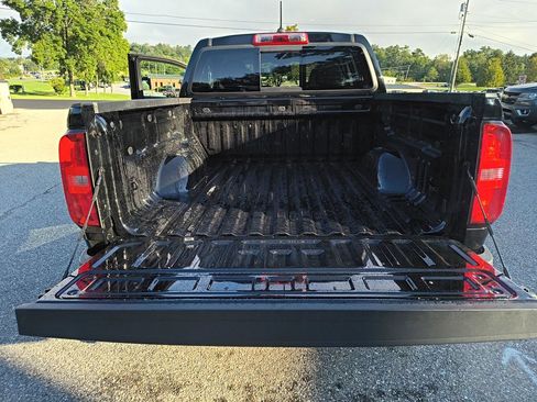 Used 2021 Chevrolet Colorado Z71 AWD/4WD image 20
