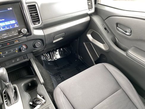 Certified 2023 Nissan Frontier SV RWD image 17
