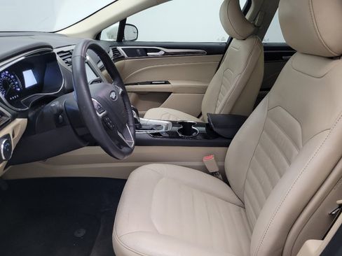 Used 2016 Ford Fusion SE w/ Equipment Group 202A image 17