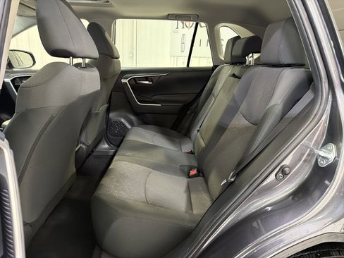 Used 2024 Toyota RAV4 XLE w/ Convenience Package FWD image 10