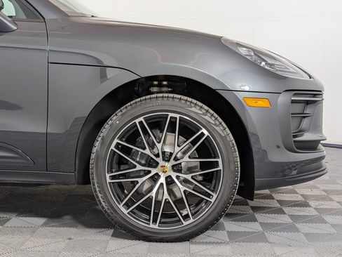 Certified 2026 Porsche Macan AWD/4WD image 14