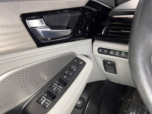 Used 2023 Acura MDX Advance image 31