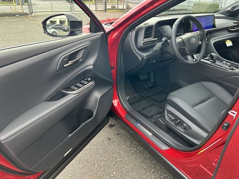 New 2026 Toyota Crown Signia image 9