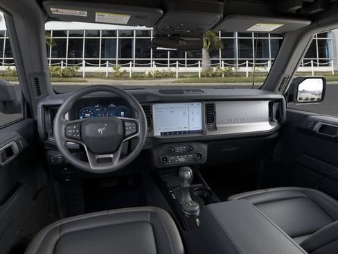 New 2026 Ford Bronco Outer Banks AWD/4WD image 9