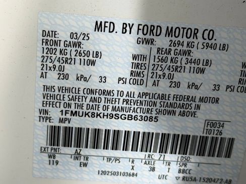 Used 2025 Ford Explorer ST-Line w/ ST-Line Street Pack AWD/4WD image 38