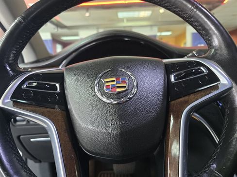 Used 2013 Cadillac XTS Luxury FWD image 21