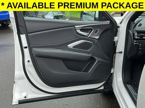 Certified 2025 Acura RDX SH-AWD image 9