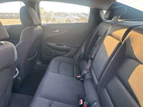 Used 2025 Chevrolet Malibu LT FWD image 37