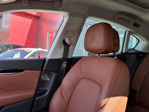 Used 2022 Maserati Levante GT image 25