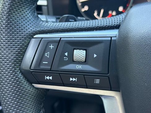 Used 2024 Mitsubishi Outlander SE AWD/4WD image 25