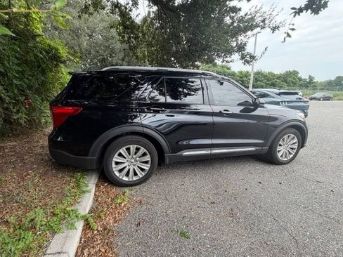 Used 2023 Ford Explorer Limited w/ Limited Technology Package RWD image 8