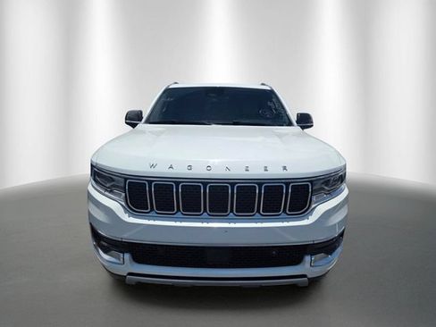 Used 2024 Jeep Wagoneer Series II AWD/4WD image 5