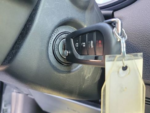 Used 2025 Toyota Corolla LE image 27