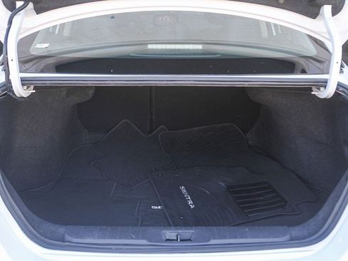 Used 2024 Nissan Sentra SV FWD image 25