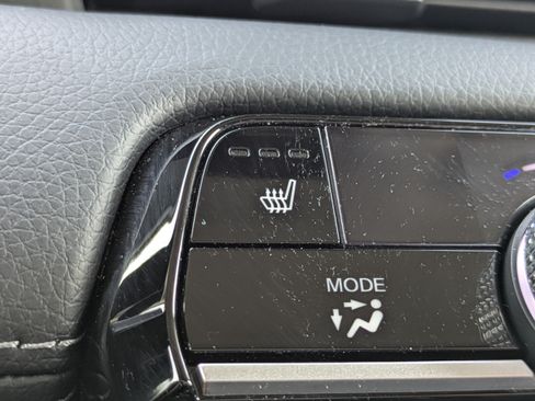 Used 2023 Honda Pilot Touring image 25