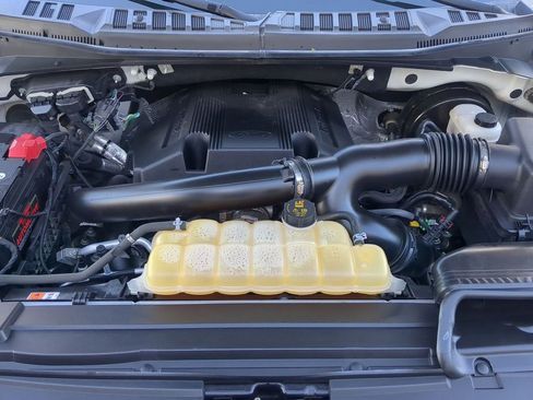 Used 2018 Ford F150 Lariat w/ Equipment Group 502A Luxury image 32