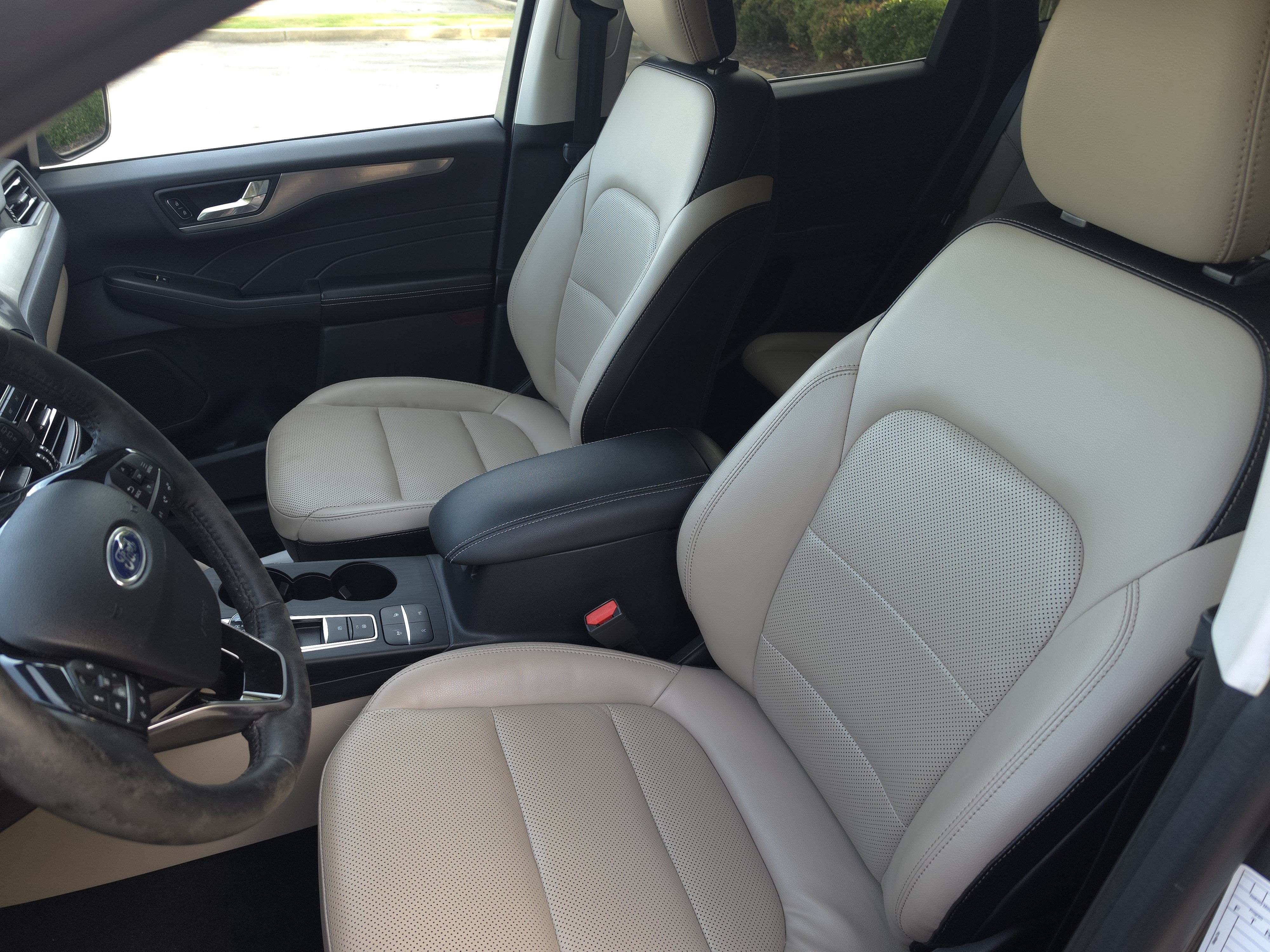 Used 2021 Ford Escape Titanium AWD/4WD image 18