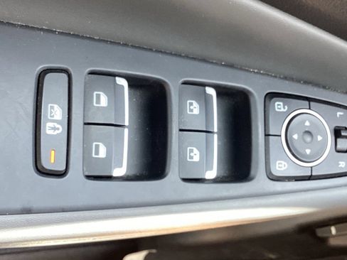 Used 2023 Hyundai Santa Fe SEL w/ Premium Package AWD/4WD image 42