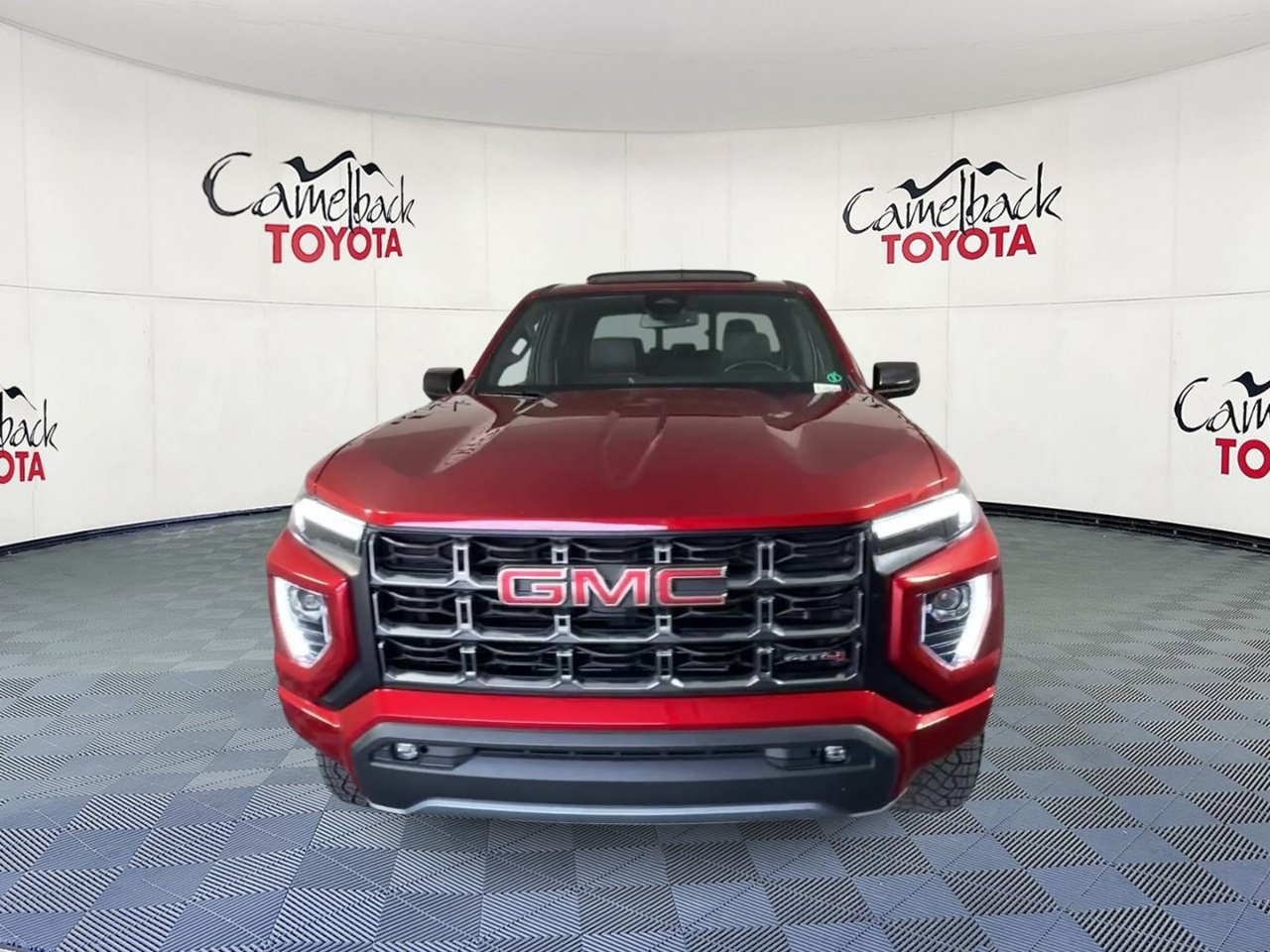 Used 2024 GMC Canyon AT4 w/ AT4 Premium Package AWD/4WD image 6