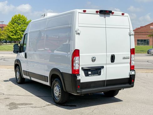 Used 2024 RAM ProMaster 1500 w/ Convenience Group FWD image 7
