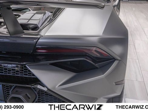 Used 2023 Lamborghini Huracan Tecnica RWD image 35
