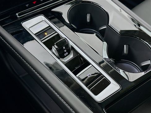 New 2026 Volkswagen Atlas SEL Premium R-Line image 17