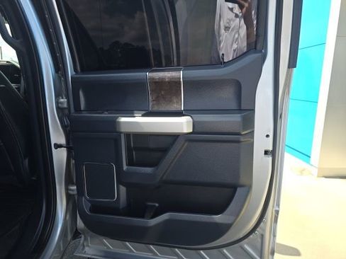 Used 2022 Ford F250 Lariat image 38