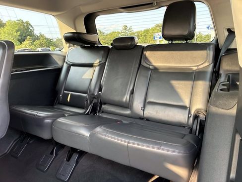 Used 2025 Ford Expedition Active AWD/4WD image 18