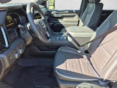 New 2026 GMC Sierra 2500 AT4X w/ AT4X AEV Edition AWD/4WD image 4