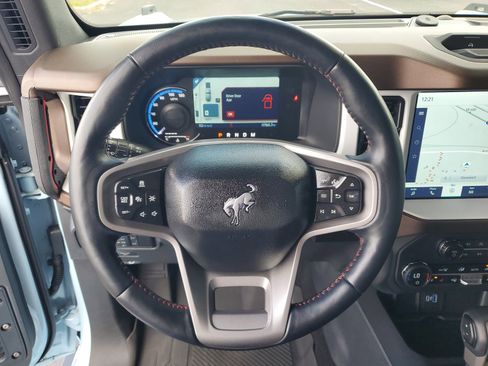 Used 2024 Ford Bronco Heritage Edition image 15