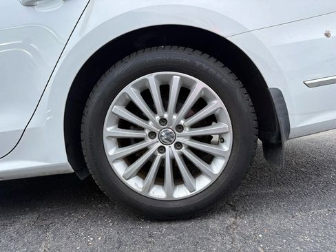 Used 2016 Volkswagen Passat 1.8T SE image 25