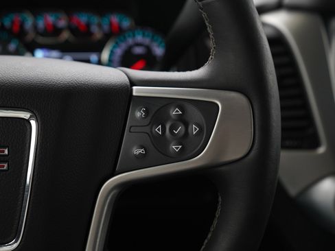 Used 2017 GMC Yukon XL SLT image 28