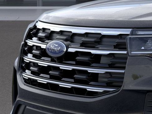 New 2026 Ford Explorer Active image 17