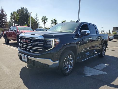 New 2026 GMC Sierra 1500 SLT w/ SLT Premium Package image 2