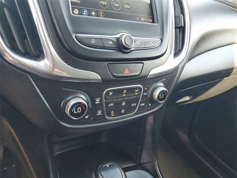 Used 2019 Chevrolet Equinox LT image 22