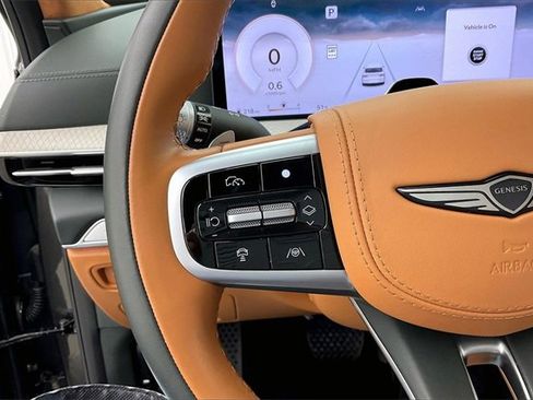 Used 2025 Genesis GV80 3.5T Prestige image 23