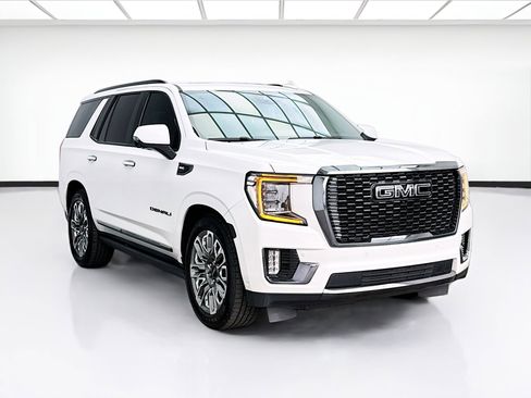 Used 2023 GMC Yukon Denali Ultimate AWD/4WD image 3