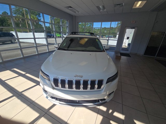 Used 2019 Jeep Cherokee Overland w/ Technology Group FWD image 11