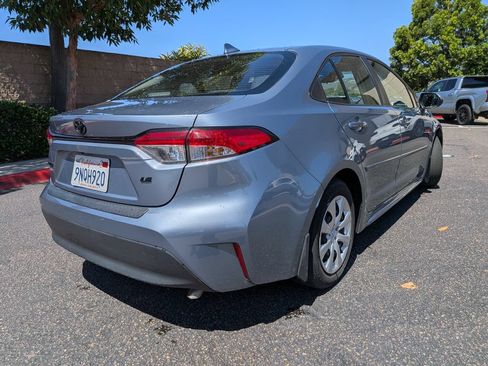 Used 2020 Toyota Camry LE w/ Carpet Mat Package FWD image 8