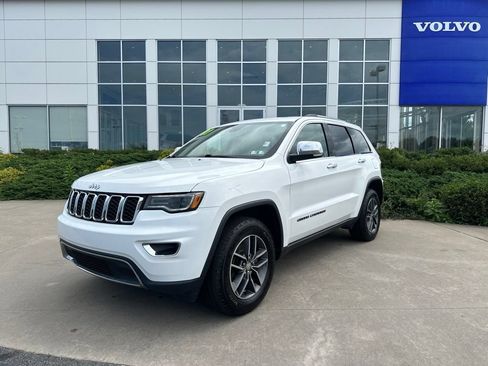 Used 2017 Jeep Grand Cherokee Limited w/ Luxury Group II AWD/4WD image 42