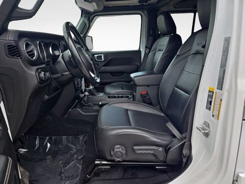 Used 2020 Jeep Wrangler Unlimited Sahara AWD/4WD image 14