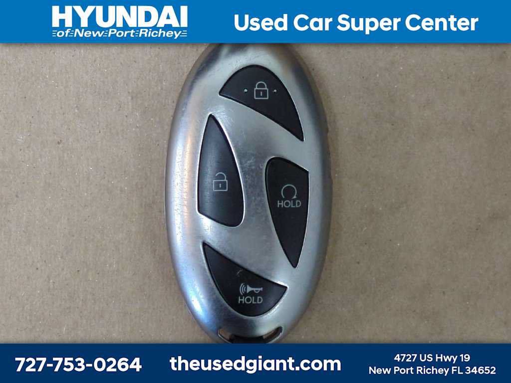 Certified 2025 Hyundai Santa Fe SEL FWD image 34