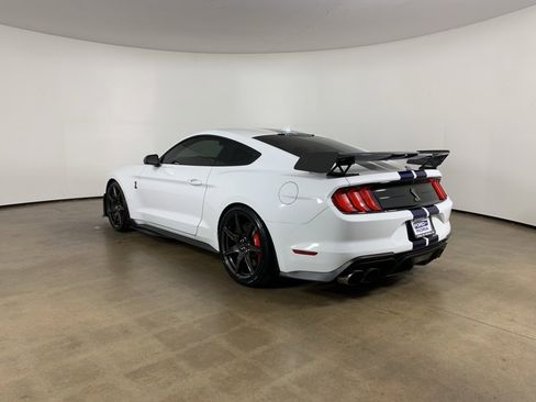 Used 2020 Ford Mustang Shelby GT500 w/ Carbon Fiber Track Pack image 16